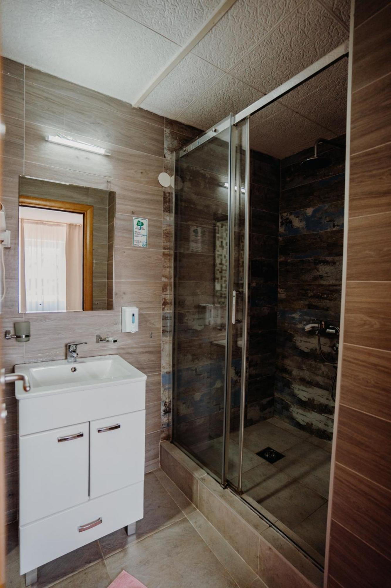 Gros Hotel - Leskovac Leskovac  Extérieur photo