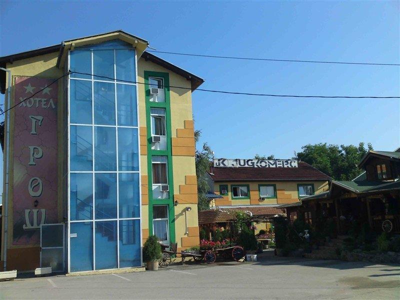 Gros Hotel - Leskovac Leskovac  Extérieur photo